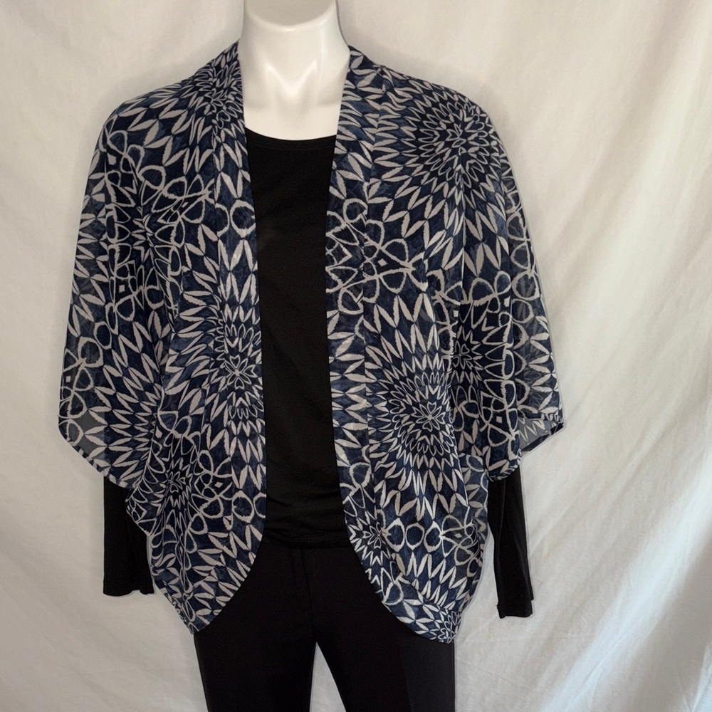Gap Navy and White Geometric Patterned Kimono